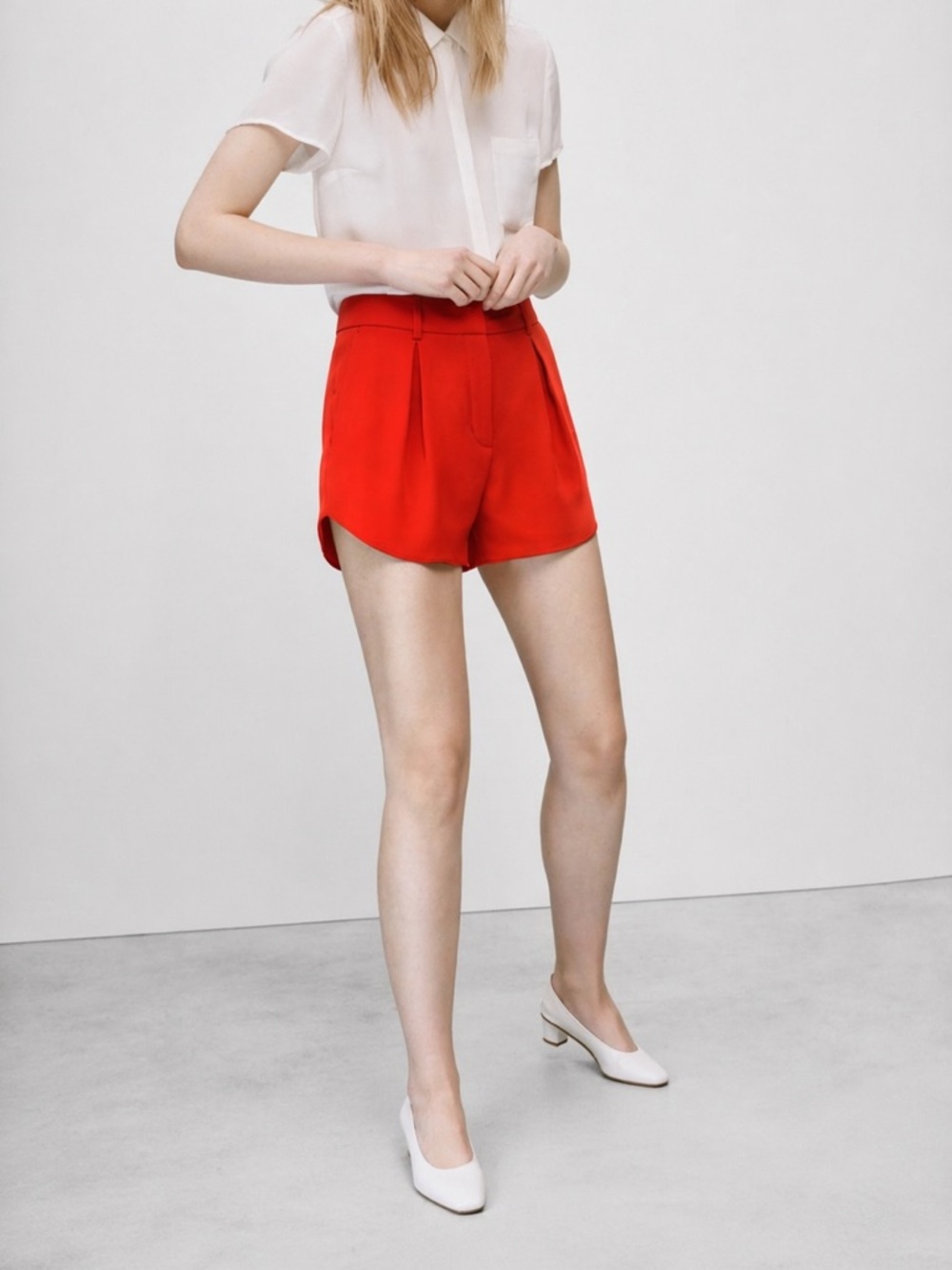 Aritzia Babaton 'Antoine' Red High Waisted Shorts